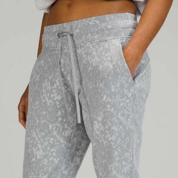 Lululemon Ready To Rulu Jogger Crop - Picture 3 of 9